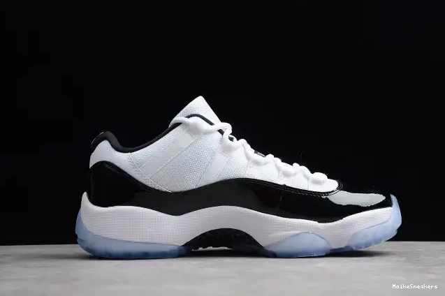 MaikeSneakers Jordan mens Low 11 Black Air Retro White  
